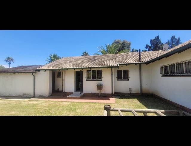 3 BEDROOM HOUSE FOR SALE IN ALBERTSDAL